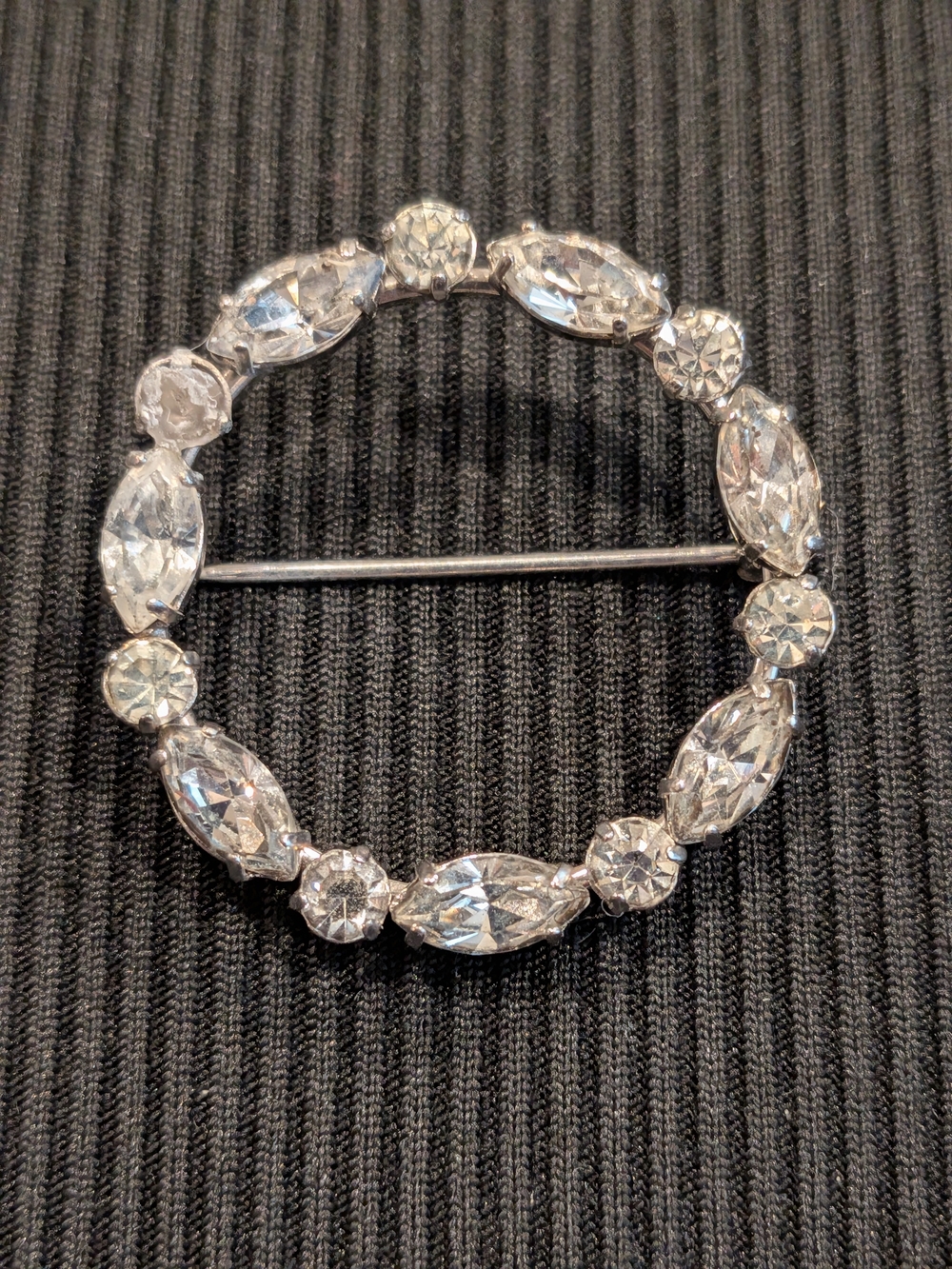 B#5: Vintage 1980s Crystal Circle Brooch Pin - Clear Silver-Tone Fashion Jewelry
